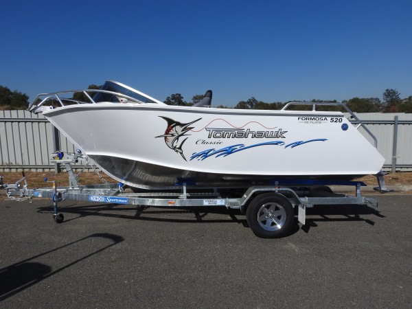 Tomahawk Classic 520 Runabout 4 2